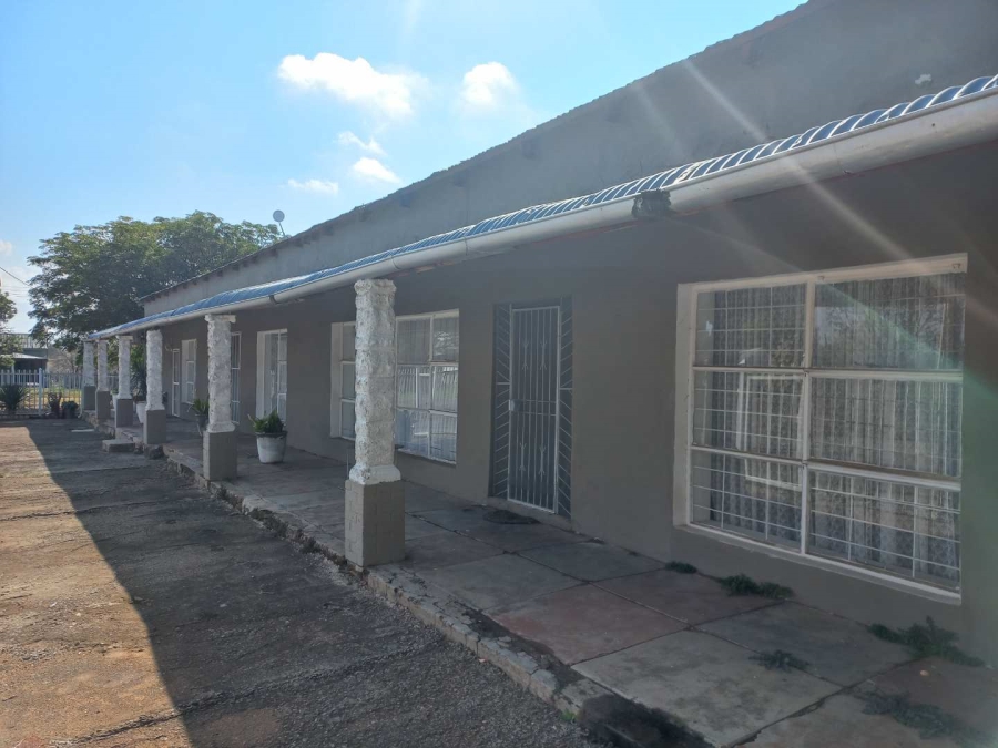0 Bedroom Property for Sale in Dealesville Free State